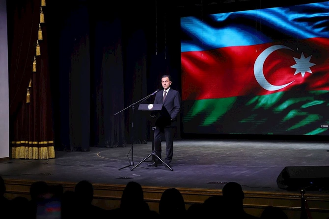 Prezident Dərbənddə Azərbaycan Dövlət Musiqili Dram Teatrının açılışı münasibətilə təbrik ünvanlayıb — FOTOLAR