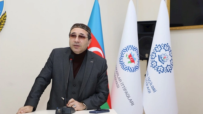 Novruz- 2026 düşərgəsi çərçivəsində tanınmış şair, yazıçı və kinodramaturq, İlqar Fəhmi ilə görüş keçirilib — FOTOLAR
