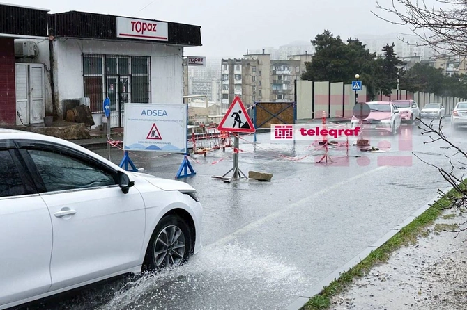 Bakıda yol çökdü — FOTOLAR
