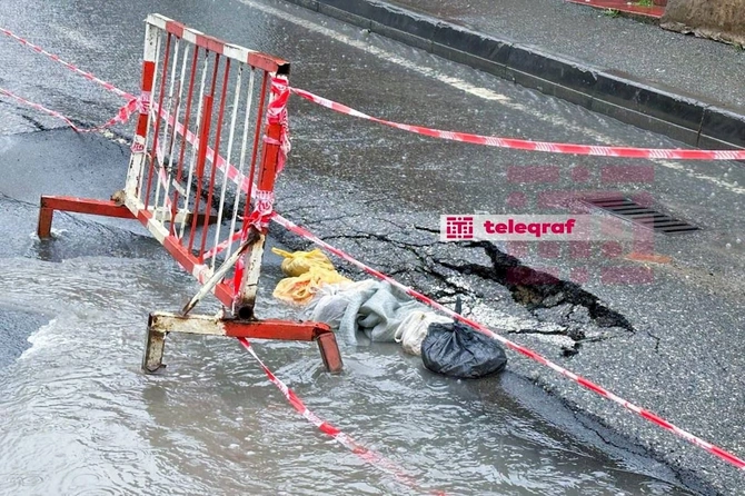 Bakıda yol çökdü — FOTOLAR