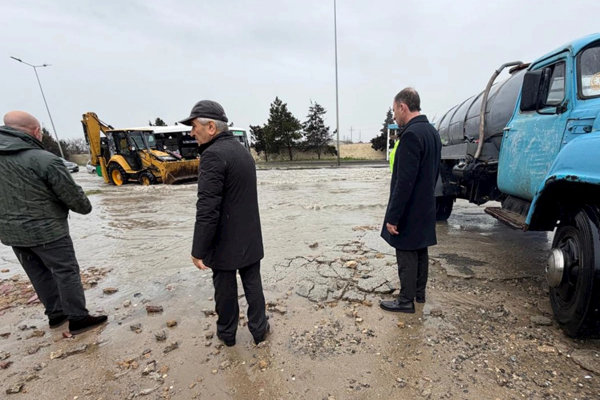 Şəhərin kommunal xidmətləri gücləndirilmiş iş rejimində çalışır — FOTOLAR