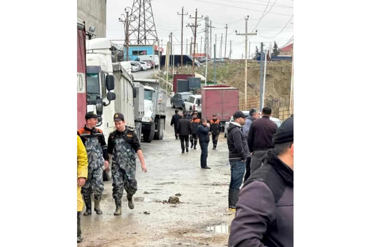 Abşeronda subasma ilə əlaqədar əhali bəzi ərazilərdən təxliyə edilib — FOTOLAR