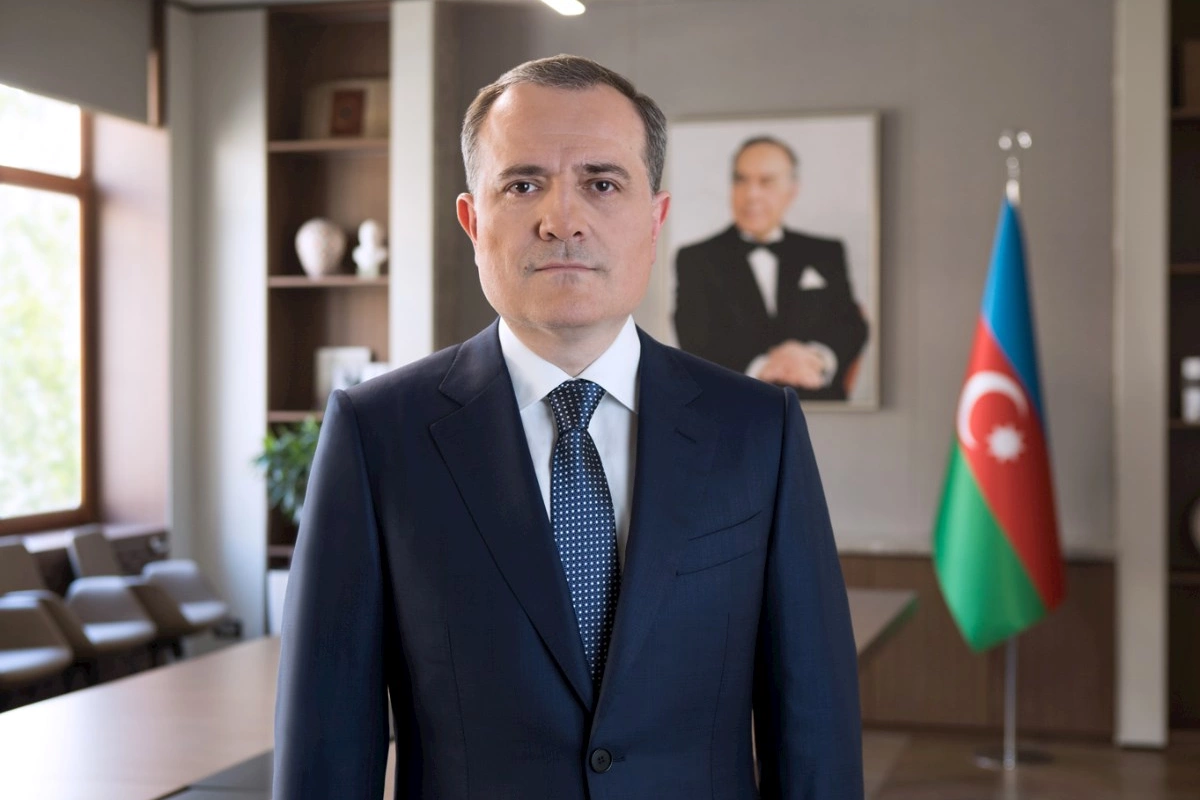 Azərbaycan və İran xalqları dost və qardaş xalqlardır
