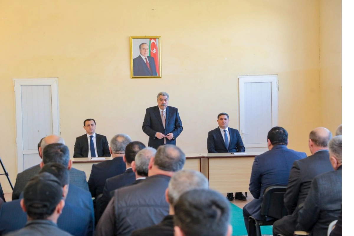 Rüstəm Xəlilov Quyçu kənd sakinləri ilə görüşüb — FOTOLAR