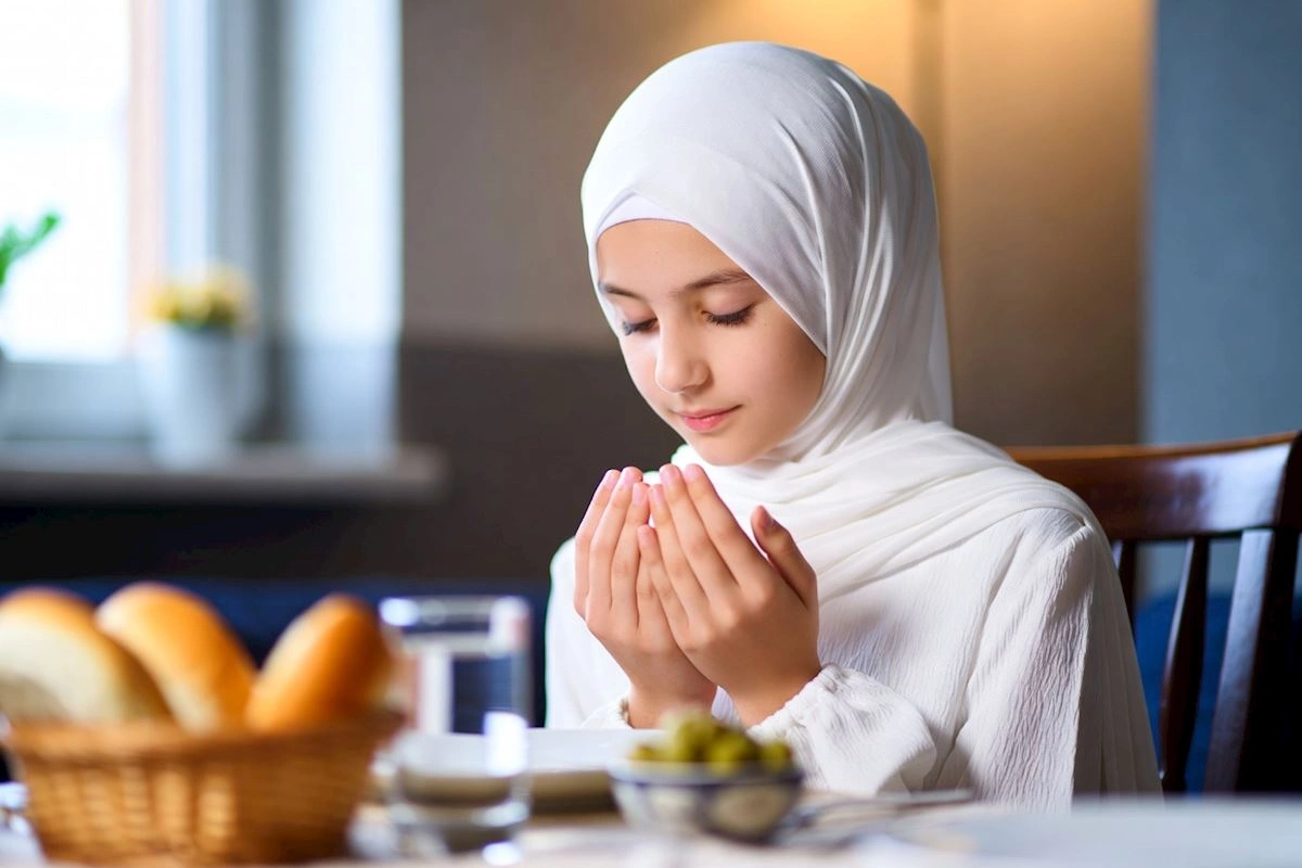 Pediatrdan Ramazan ayı ilə bağlı valideynlərə xəbərdarlıq