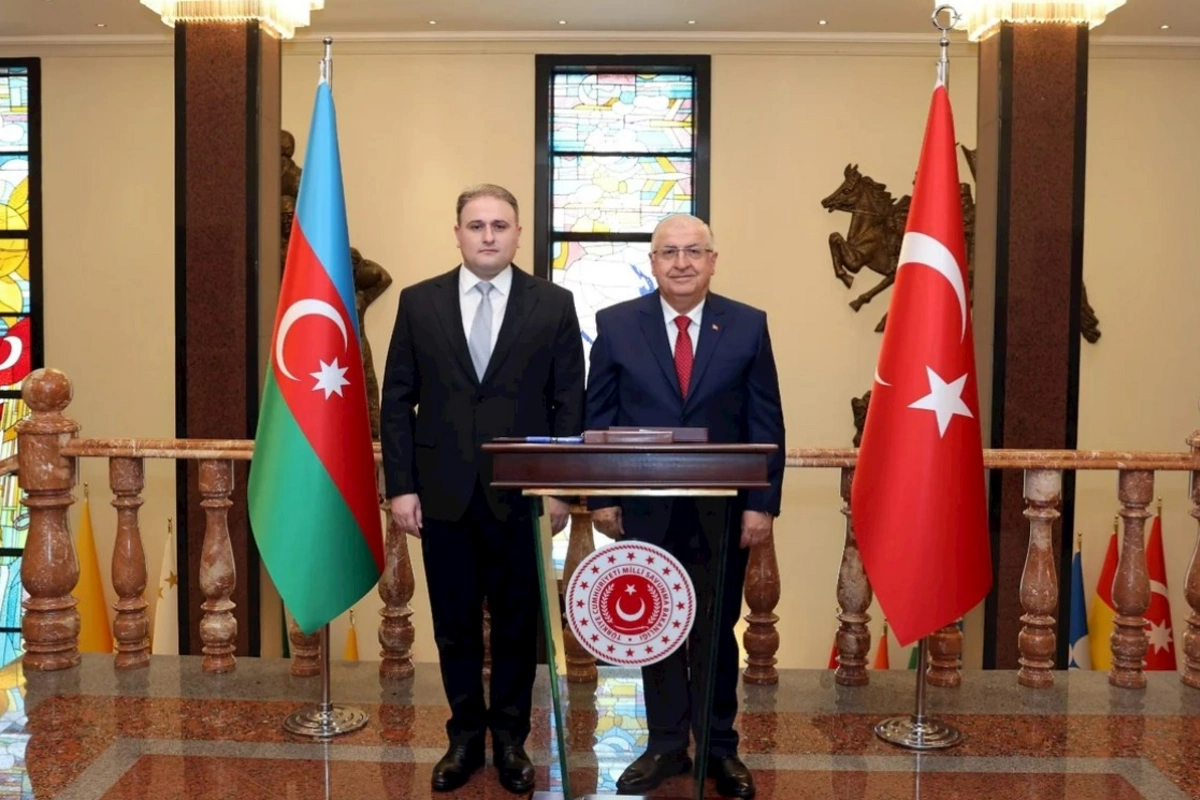 Vüqar Mustafayev Ankarada Yaşar Gülərlə müzakirələr aparıb — FOTOLAR