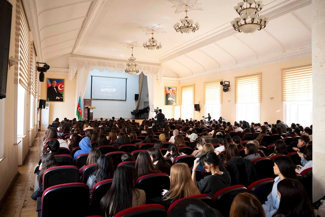 “Qərbi Azərbaycan irsini tanı” layihəsi çərçivəsində seminar keçirilib — FOTOLAR