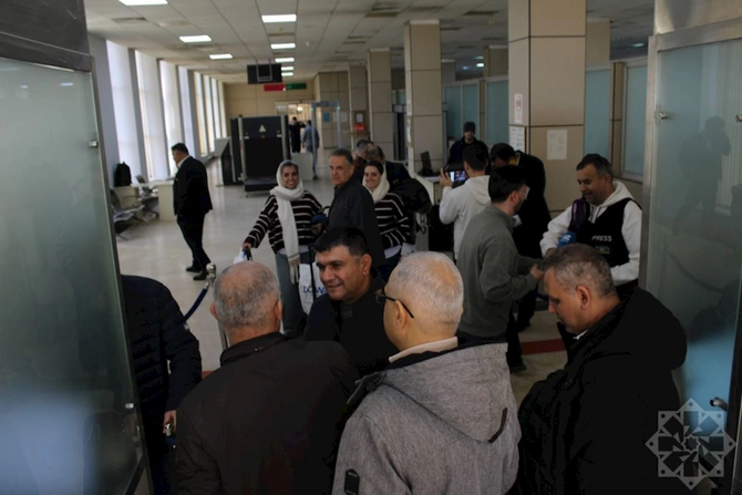 İranlı pilotlar Azərbaycan sərhədindən ölkələrinə yola salındı — FOTOLAR İranlı pilotlar Azərbaycan sərhədindən ölkələrinə yola salındı — FOTOLAR