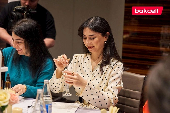 Bakcell 8 Martı xanım jurnalistlərlə birgə qeyd etdi — FOTOLAR