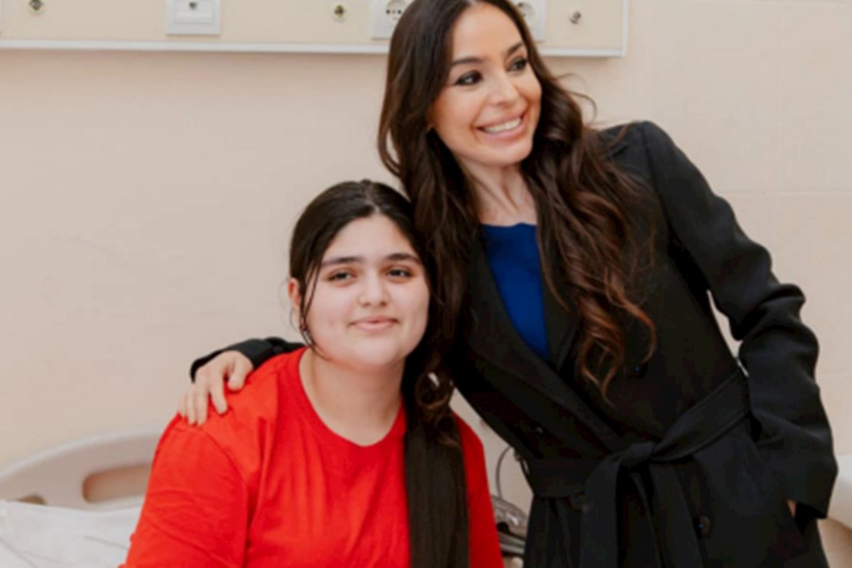 Leyla Əliyeva Bakıdakı Uşaq Klinik Xəstəxanasında — FOTOLAR