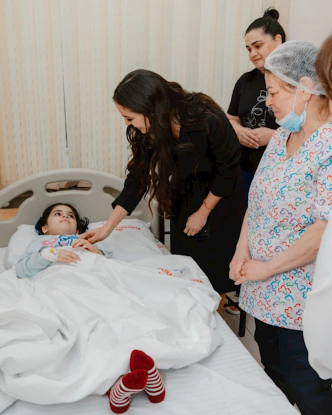 Leyla Əliyeva Bakıdakı Uşaq Klinik Xəstəxanasında — FOTOLAR