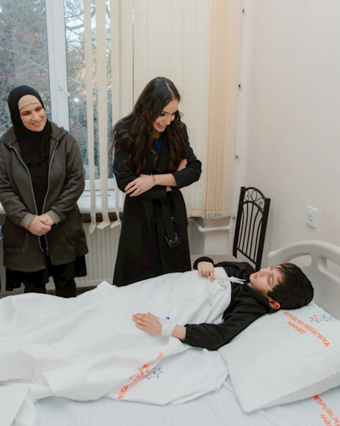 Leyla Əliyeva Bakıdakı Uşaq Klinik Xəstəxanasında — FOTOLAR
