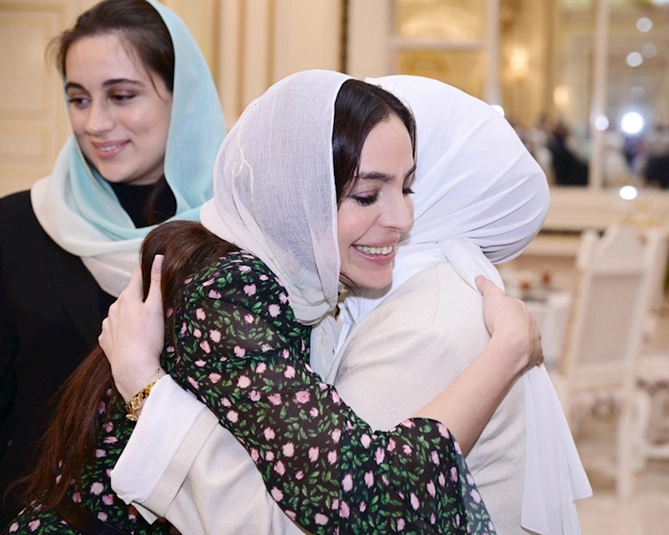 Prezidentin qızları iftar mərasimində — FOTOLAR