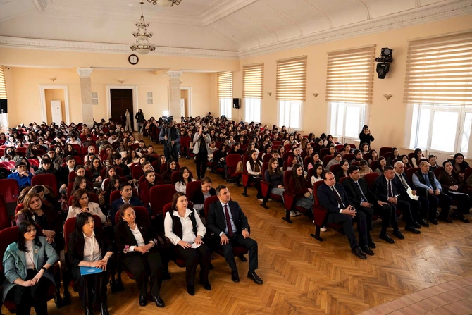 “Qərbi Azərbaycan irsini tanı” layihəsi çərçivəsində seminar keçirilib — FOTOLAR