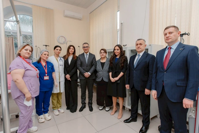 Leyla Əliyeva Bakıdakı Uşaq Klinik Xəstəxanasında — FOTOLAR