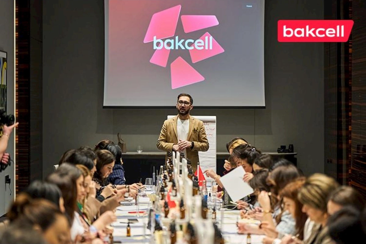 Bakcell 8 Martı xanım jurnalistlərlə birgə qeyd etdi — FOTOLAR