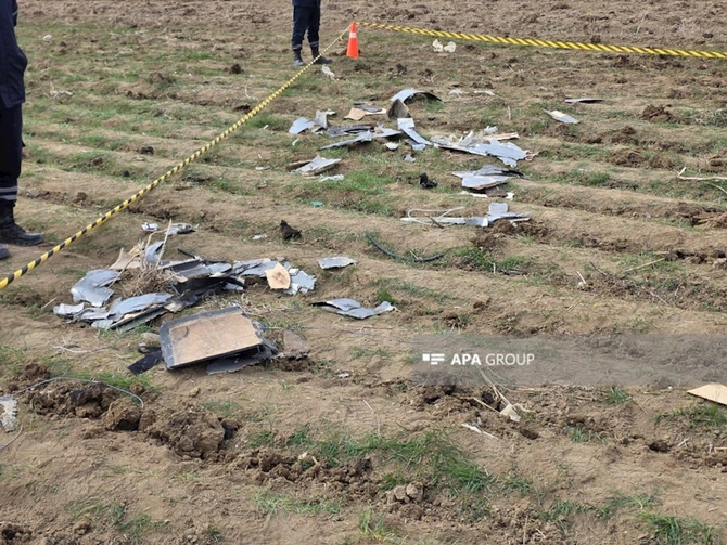 Naxçıvanda İran dronunun düşdüyü məktəb binasının yaxınlığından FOTOLAR Naxçıvanda İran dronunun düşdüyü məktəb binasının yaxınlığından FOTOLAR