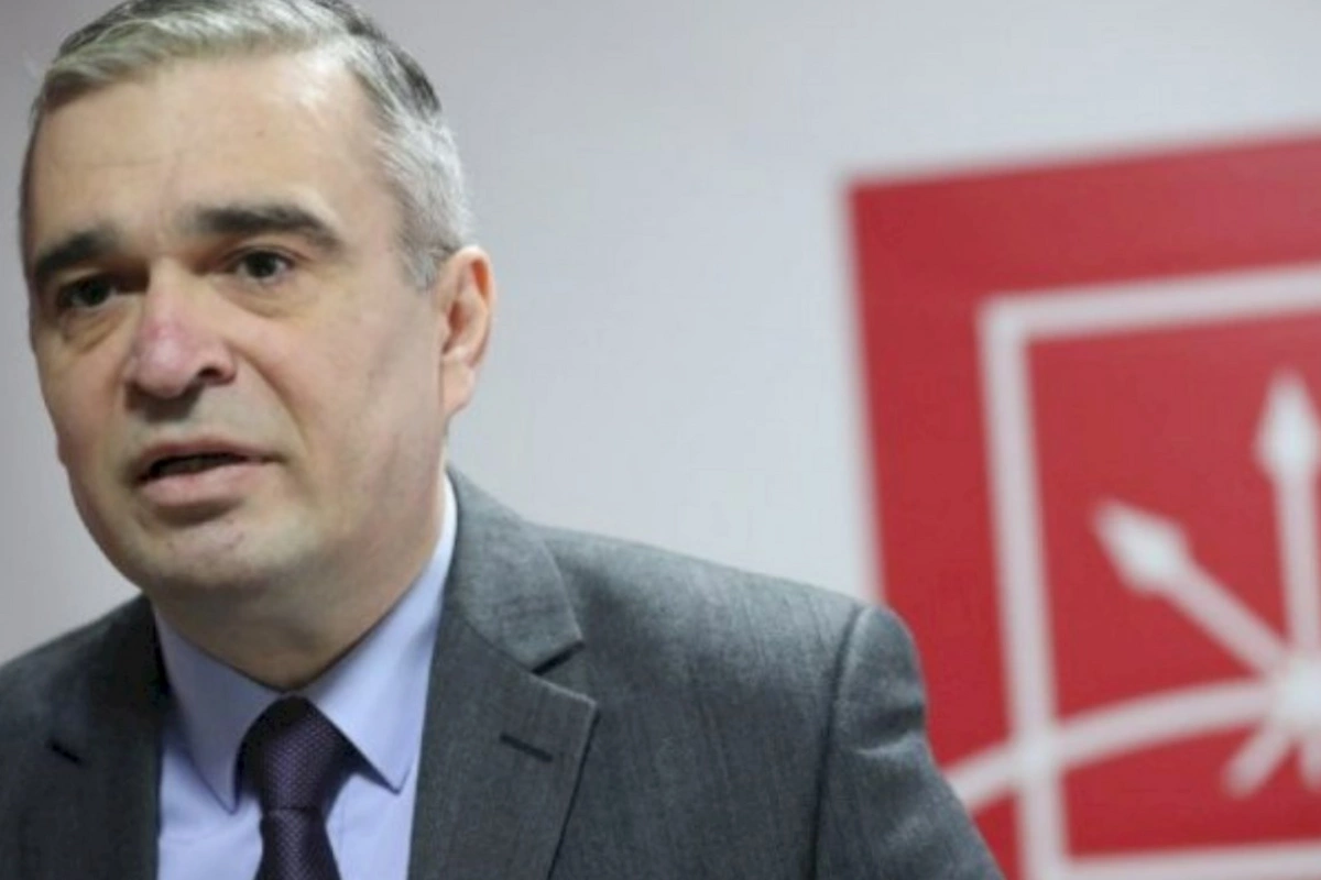 İlqar Məmmədov Fazil Mustafanı təhqir etdi