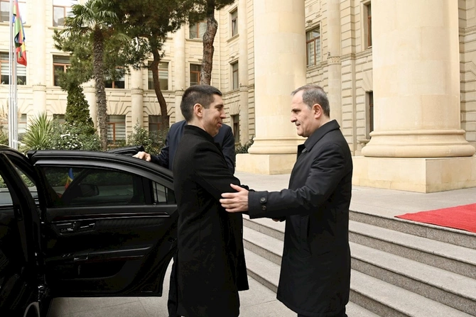 Ceyhun Bayramov Naxçıvana dron hücumu ilə bağlı moldovalı həmkarını məlumatlandırıb — FOTO (YENİLƏNİB)
