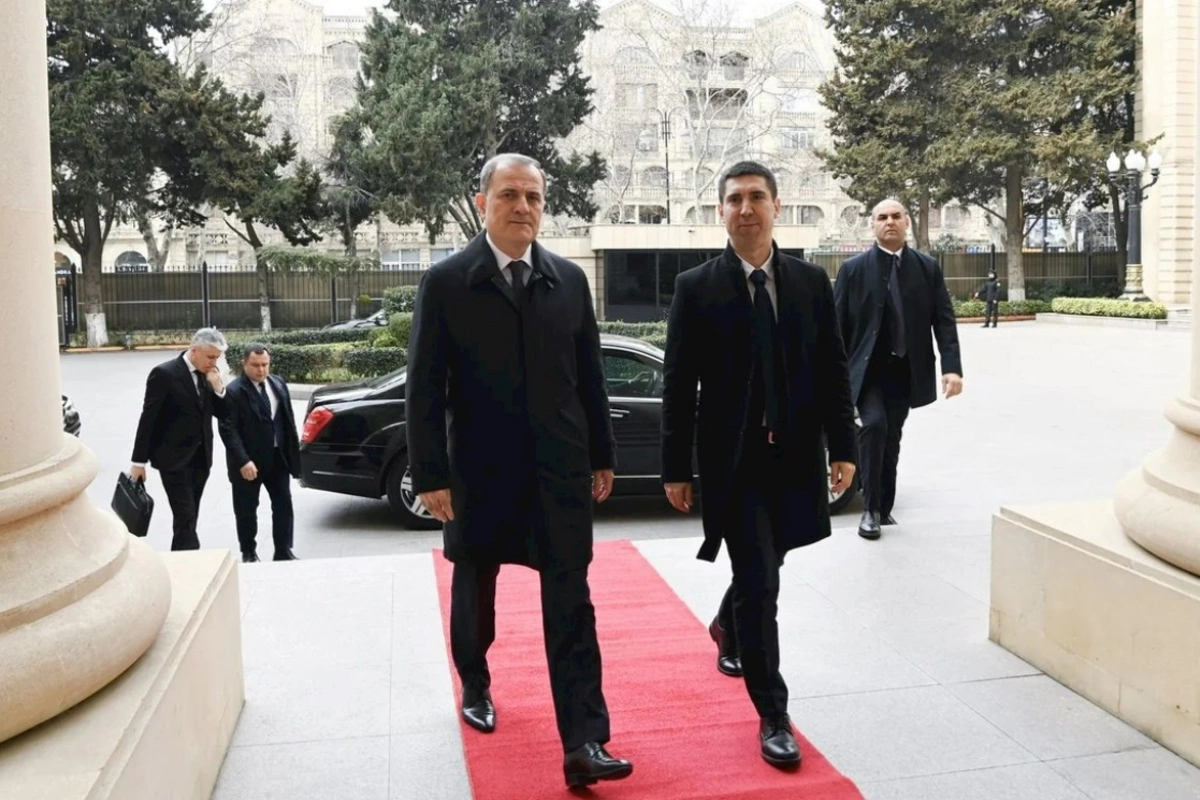 Ceyhun Bayramov Naxçıvana dron hücumu ilə bağlı moldovalı həmkarını məlumatlandırıb — FOTO (YENİLƏNİB)