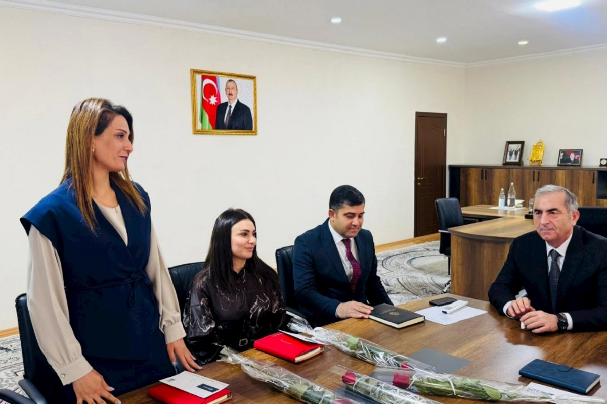Hacıqabul Rayon İcra Hakimiyyətində 8 Mart — Beynəlxalq Qadınlar Günü münasibətilə görüş keçirildi (FOTOLAR)