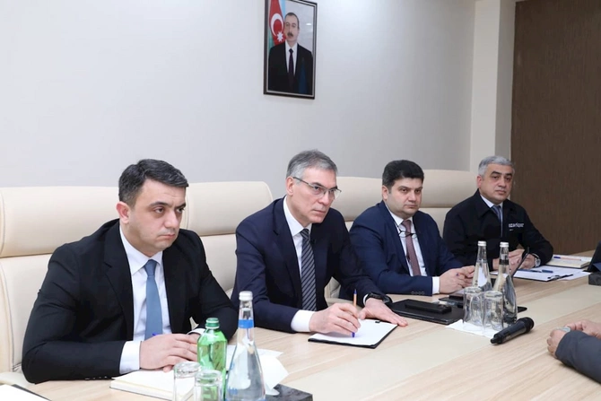 Azəriqaz İB-nin baş direktoru Lənkəranda vətəndaş qəbulu keçirib — FOTOLAR Azəriqaz İB-nin baş direktoru Lənkəranda vətəndaş qəbulu keçirib — FOTOLAR