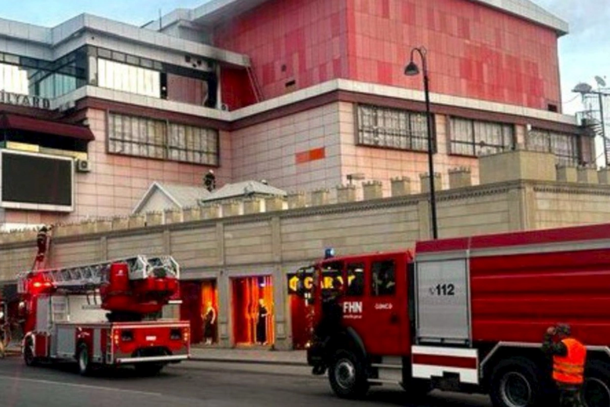 Xəmsə Parkda yanğın oldu — FOTOLAR