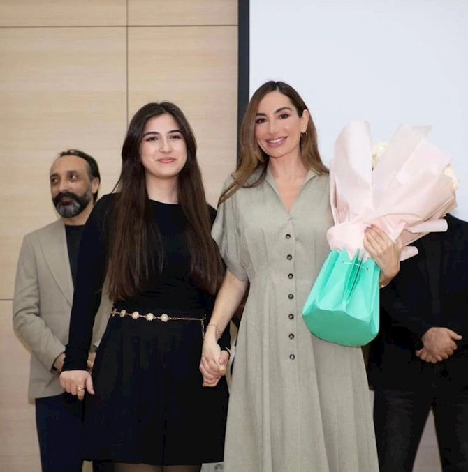 Arzu Əliyeva Bakı Ali Neft Məktəbində — FOTOLAR Arzu Əliyeva Bakı Ali Neft Məktəbində — FOTOLAR