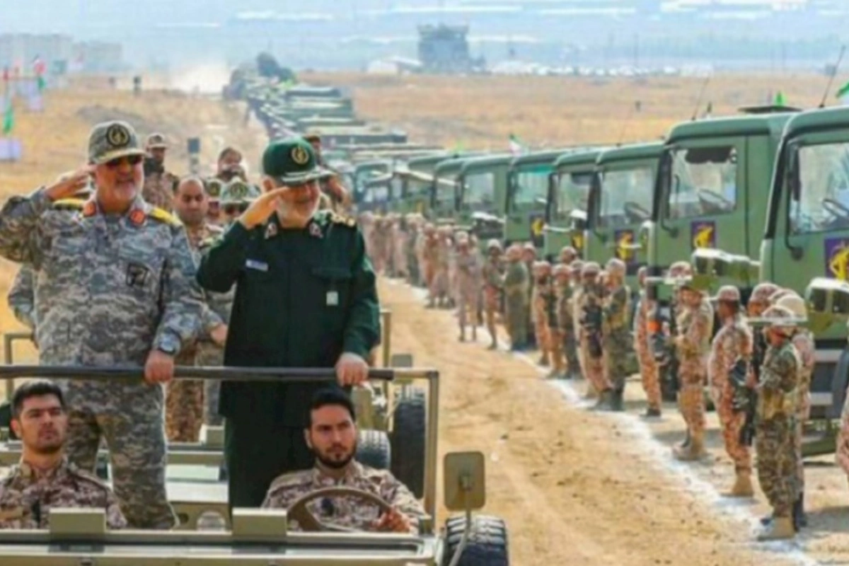 İran ordusundakı azərbaycanlı generallar istefa verdi