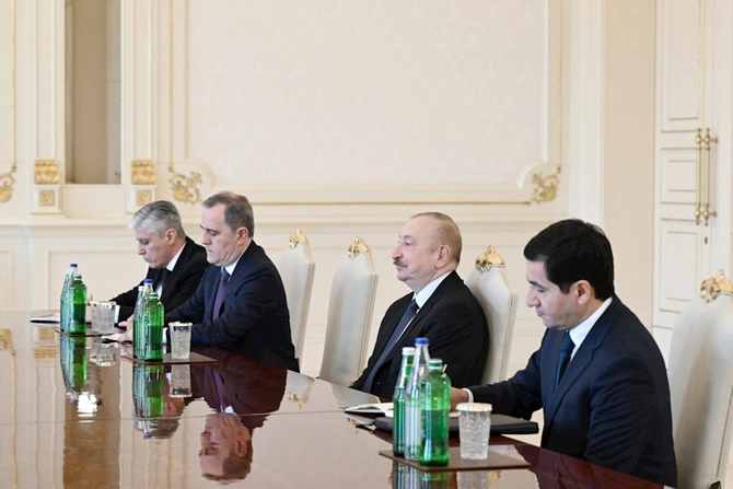 Prezident Moldova XİN rəhbərini qəbul etdi — FOTOLAR Prezident Moldova XİN rəhbərini qəbul etdi — FOTOLAR