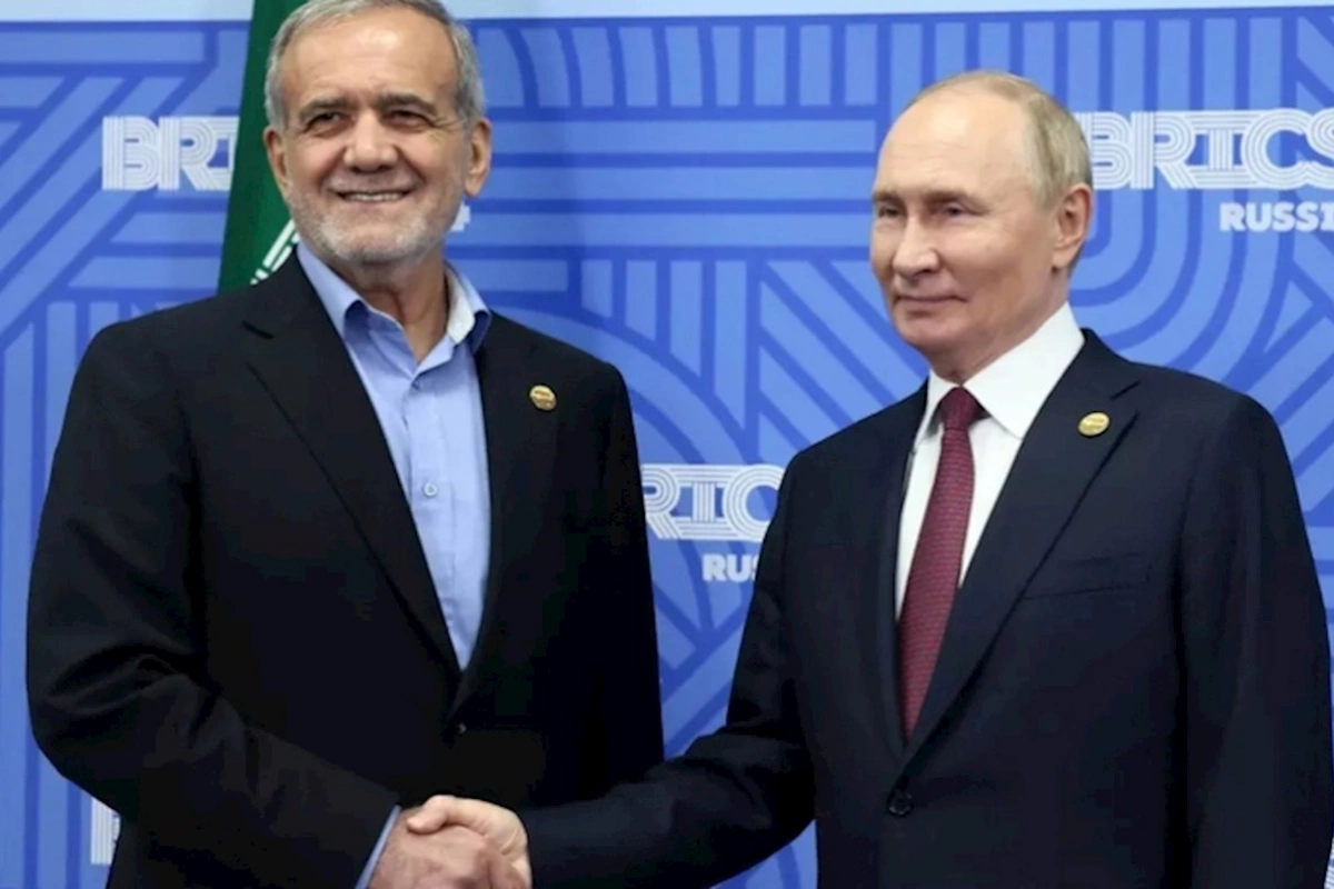 Pezeşkiandan anlaşılmaz addım — Putinlə Azərbaycana dron hücumundan danışıb