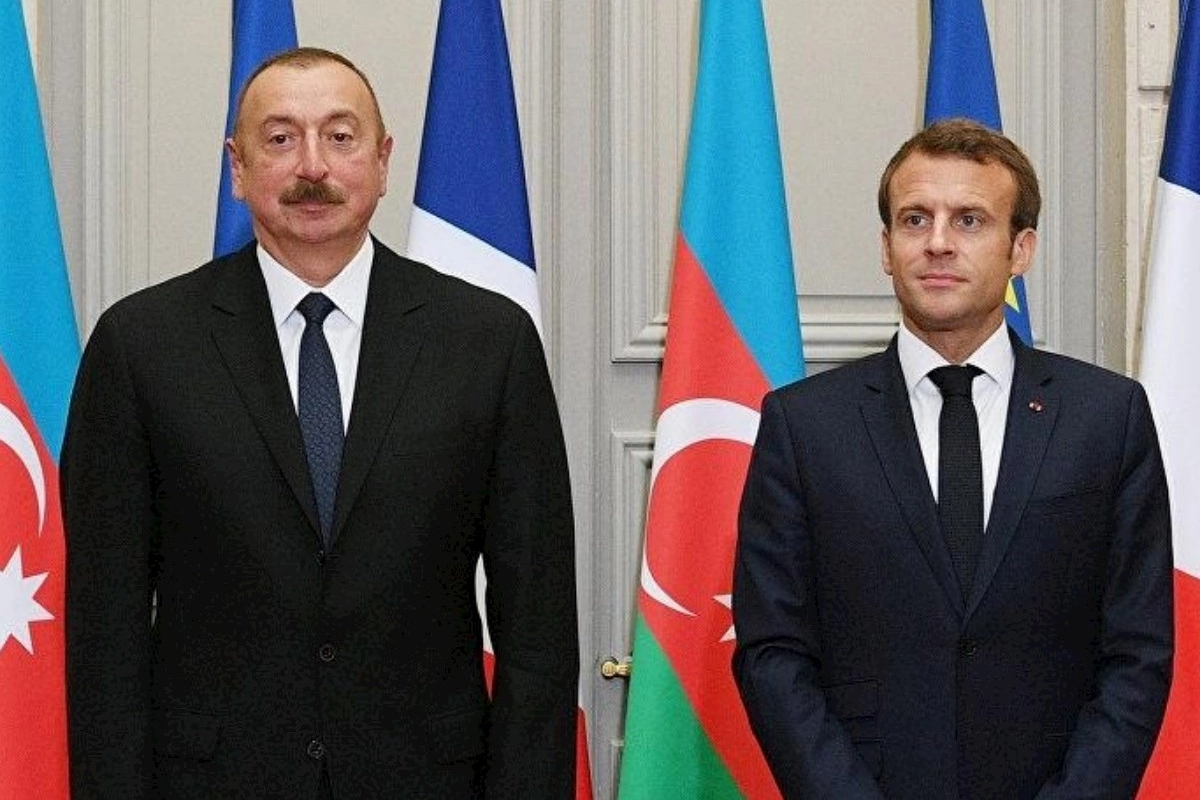 Makron İlham Əliyevlə danışıqdan sonra Azərbaycan dilində paylaşım etdi — FOTO