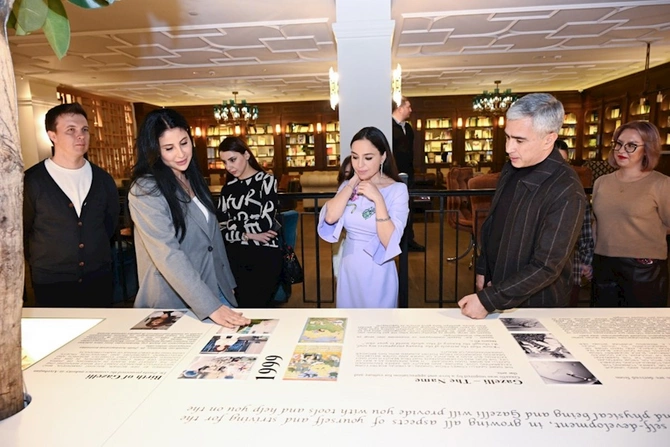 Leyla Əliyeva sərgidə iştirak etdi — FOTOLAR Leyla Əliyeva sərgidə iştirak etdi — FOTOLAR