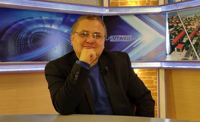 Kinoteatrlarda dil problemi: Filmlər niyə azərbaycanca təqdim olunmur? — AÇIQLAMA