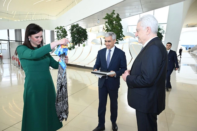 İnqa Ruqiniene Heydər Əliyev Mərkəzində olub — FOTOLAR
