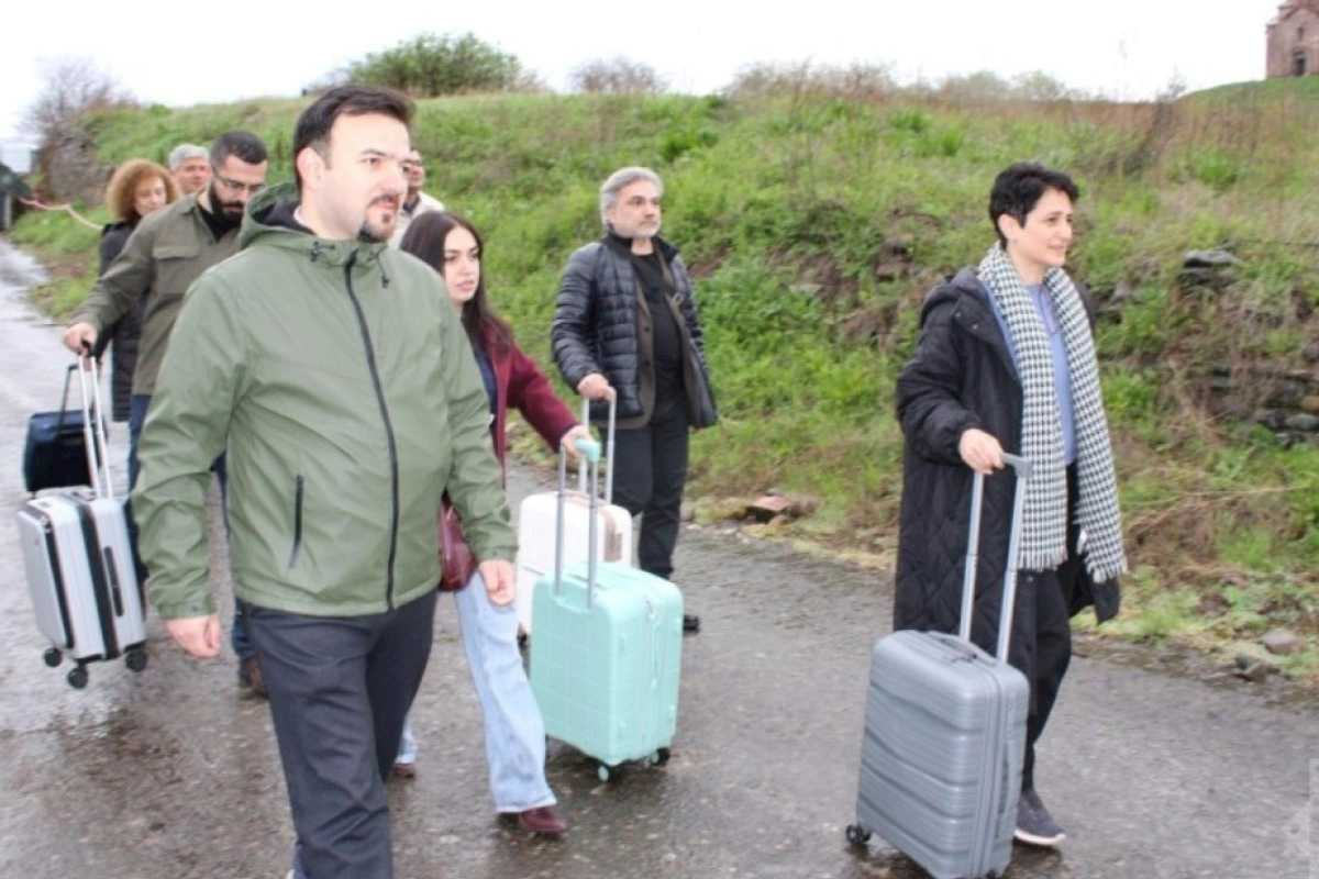 Ermənilər Bakıya gəldi — FOTOLAR