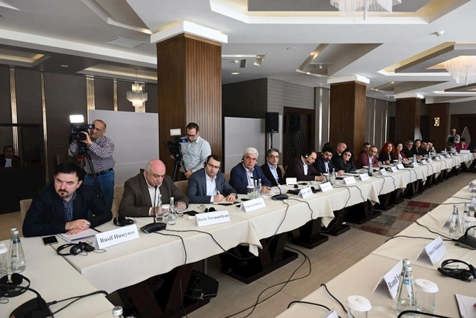Hikmət Hacıyev: “Azərbaycan sülh gündəliyinə sadiqdir” — FOTOLAR