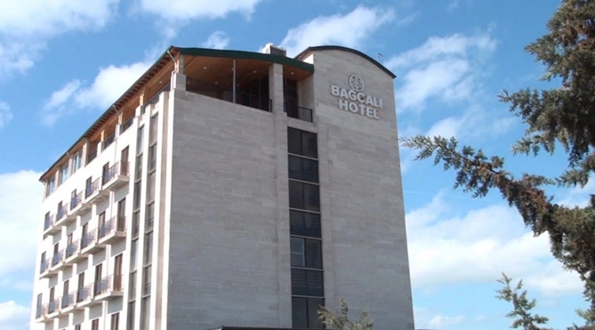 Azərbaycanda bu hotel bağlandı — VİDEO/FOTOLAR Azərbaycanda bu hotel bağlandı — VİDEO/FOTOLAR