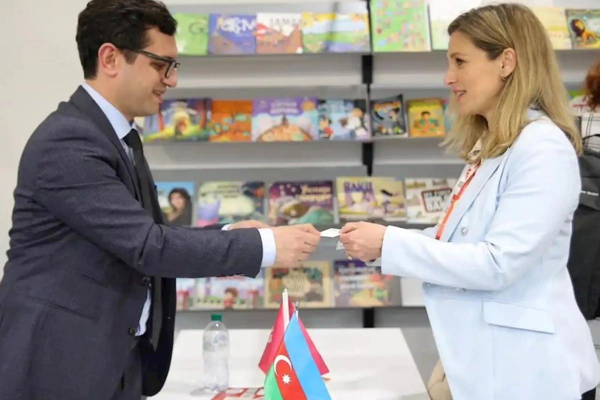 Azərbaycan Boloniya Beynəlxalq Uşaq Kitab Sərgisində təmsil olunur — FOTOLAR