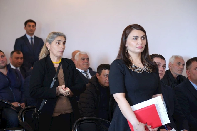 Hacıqabulda növbəti vətəndaş qəbulu keçirildi — FOTOLAR Hacıqabulda növbəti vətəndaş qəbulu keçirildi — FOTOLAR