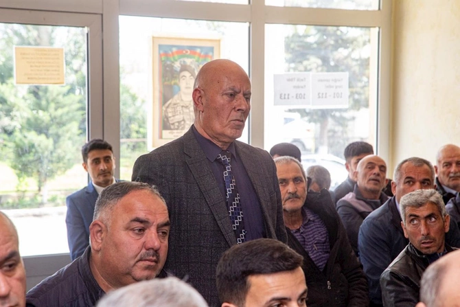 Salyan RİH başçısı vətəndaşlarla görüşüb — FOTOLAR
