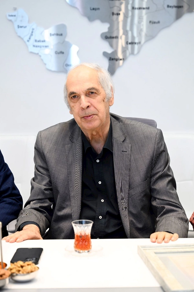 Ramiz Həsənoğluya “Fəxri diplom” verildi — FOTOLAR