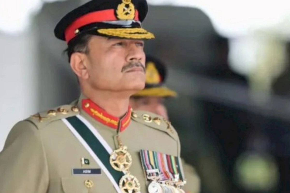 Pakistan ordusunun baş komandanı Tehrana yollandı