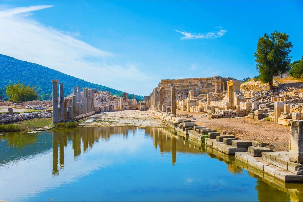 Günəşli sahillər və qədim irs: Antalyanın tarixi panoraması — FOTOLAR