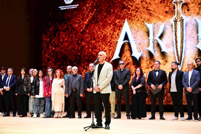 Heydər Əliyev Mərkəzində “Akinak” tammatejlı bədii filminin premyerası keçirilib — FOTOLAR Heydər Əliyev Mərkəzində “Akinak” tammatejlı bədii filminin premyerası keçirilib — FOTOLAR
