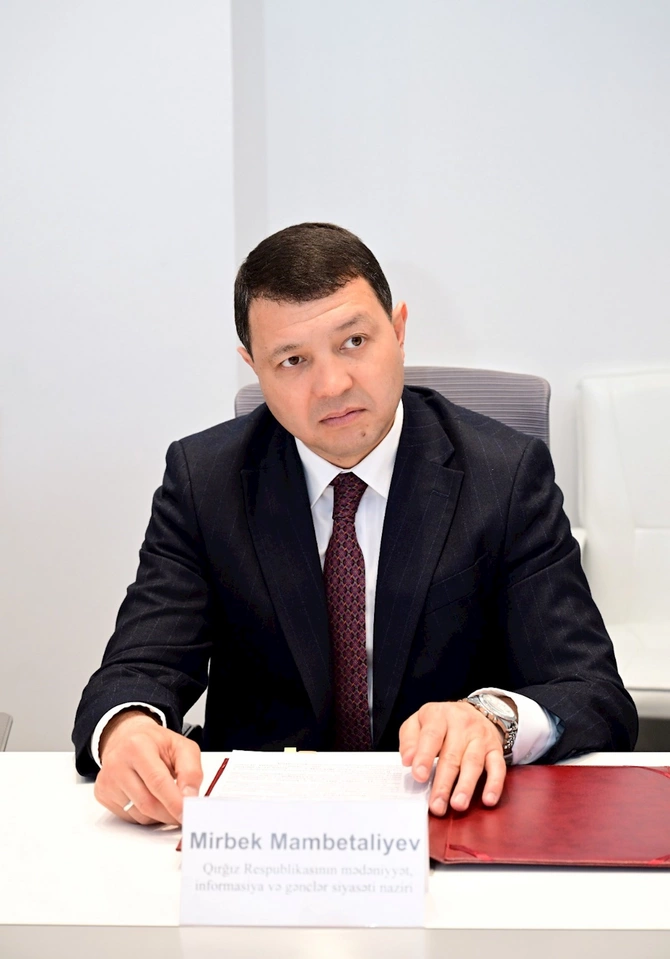 Mədəniyyət Nazirliyində Qırğızıstan nümayəndə heyəti ilə görüş olub — FOTOLAR