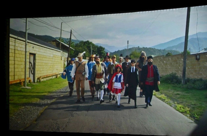 “Mən, Lalə, bir də Şerlok Holms 2” filminin ikinci mövsümü ictimaiyyətə təqdim olundu — FOTOLAR “Mən, Lalə, bir də Şerlok Holms 2” filminin ikinci mövsümü ictimaiyyətə təqdim olundu — FOTOLAR