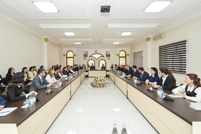 Emin Əmrullayev Quba-Xaçmaz regionu üzrə bir qrup təhsil işçisi ilə görüşlər keçirib — FOTOLAR