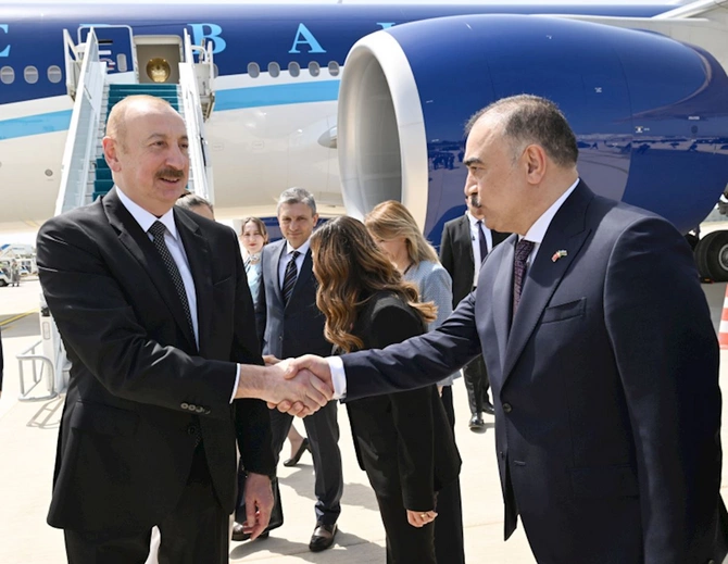 Prezident və birinci xanım Türkiyəyə səfərə yollandı — FOTOLAR
