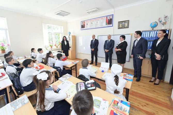 Emin Əmrullayev Qusarda məktəbdə tədris prosesi ilə tanış olub — FOTOLAR